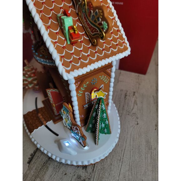 Hallmark deck the gingerbread house animated table top Xmas decor - Picture 8 of 9
